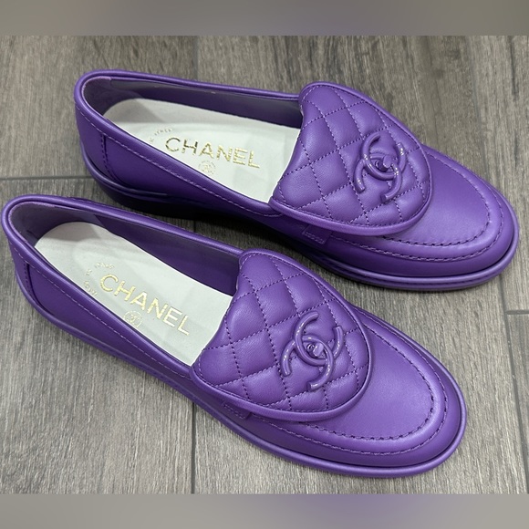 2023 CHANEL CC LOGO LOCK PURPLE LEATHER LOAFERS OXFORD SHOES 37 NEW - Picture 3 of 16